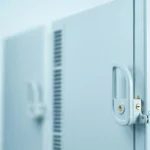 Reparación de Sistema de Refrigeración de Congelador de Laboratorio
